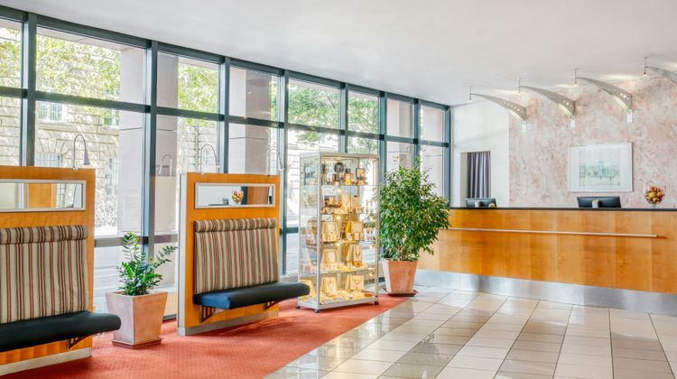 Hotel Erfurt City Center by Leonardo Lobby