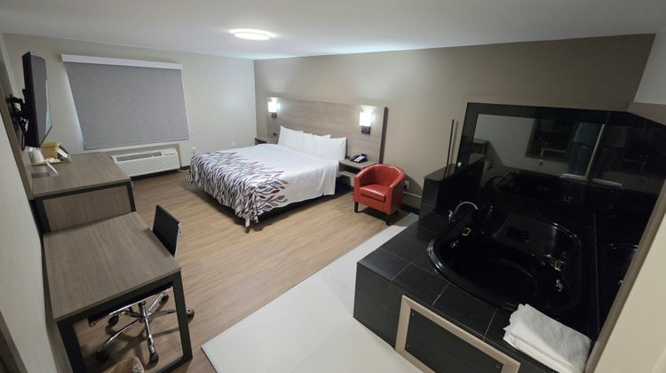Red Roof Inn Sutton Room