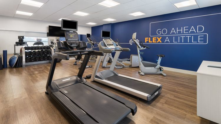 Holiday Inn Express & Suites Johnstown Health Club