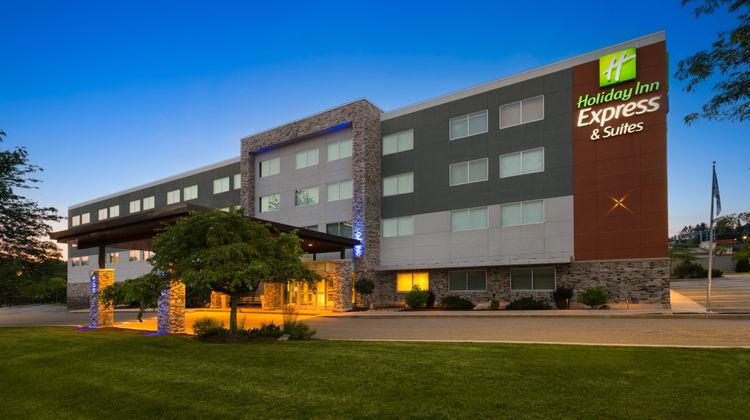 Holiday Inn Express & Suites Johnstown Other
