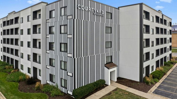 Courtyard by Marriott Chicago O'Hare Exterior