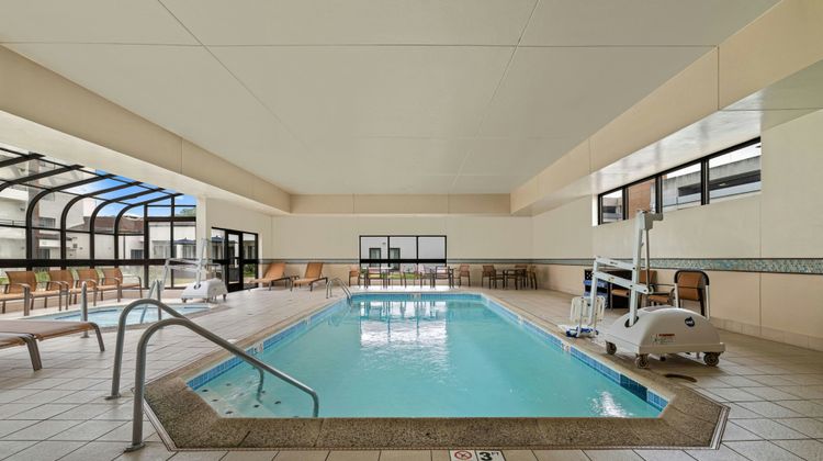 Courtyard by Marriott Chicago O'Hare Pool