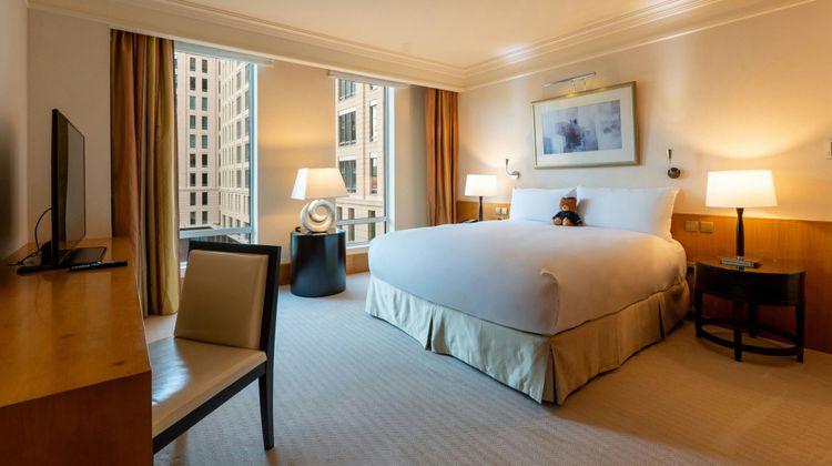 Ritz-Carlton Executive Residences, Dubai Room