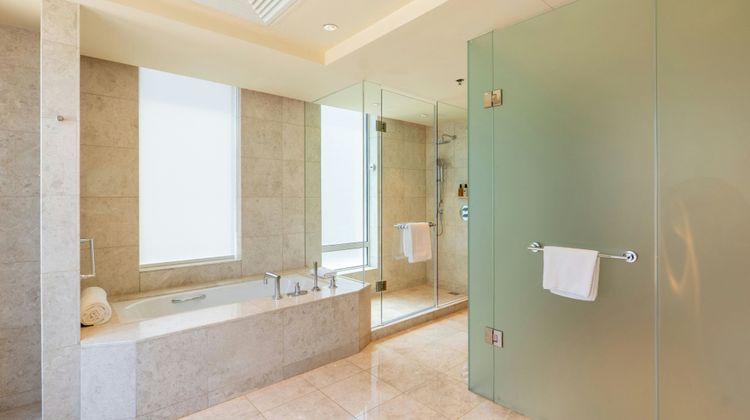 Ritz-Carlton Executive Residences, Dubai Room