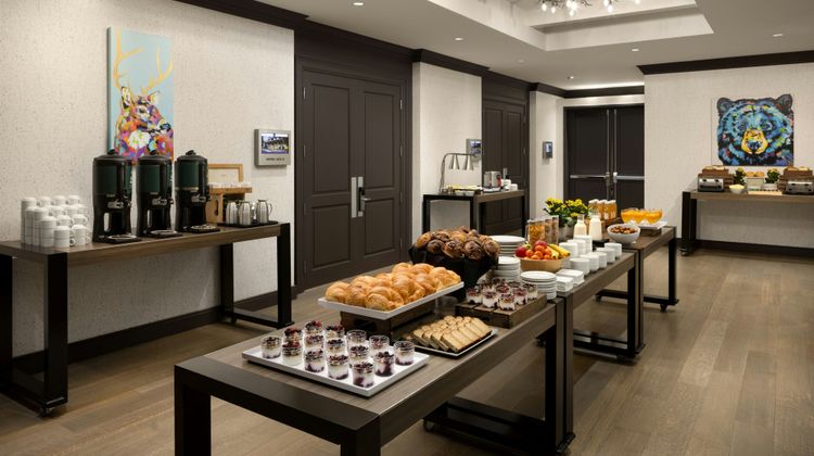 Delta Hotels Whistler Village Suites Restaurant