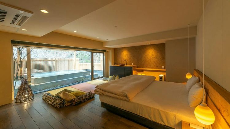 Gora Kadan Room