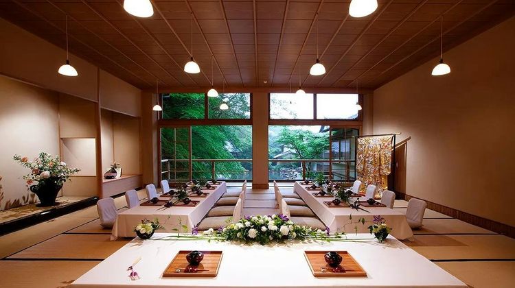 Asaba Ryokan Meeting
