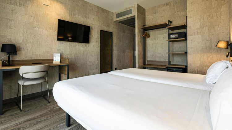 Sercotel Plaza Feria Hotel Room