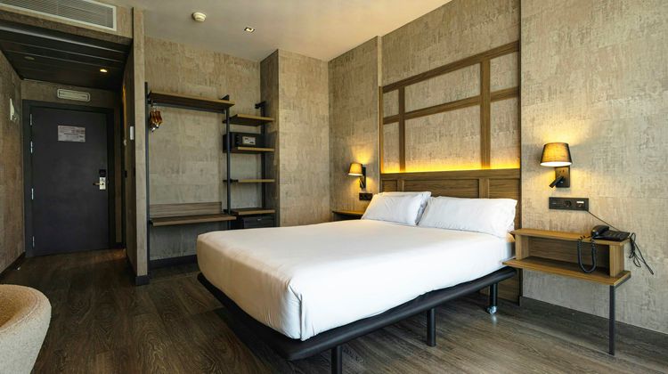 Sercotel Plaza Feria Hotel Room