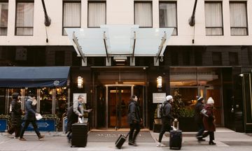 Aura Hotel