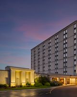 Crowne Plaza Newark Airport