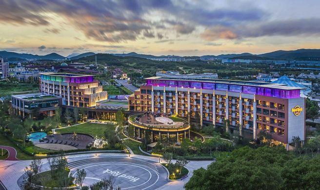 Hard Rock Hotel Dalian Exterior