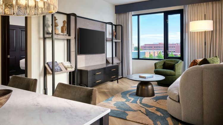 The Alexander, Autograph Collection Room