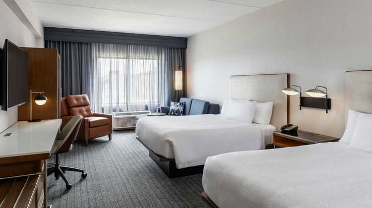 Courtyard by Marriott Rochester/St Mary Room