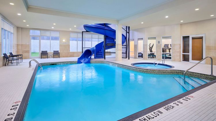 Fairfield Inn & Suites Guelph Pool