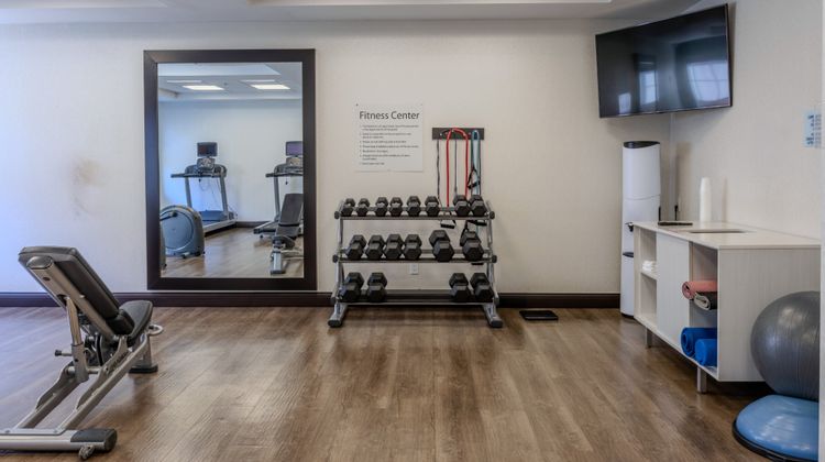 Holiday Inn Express Hotel & Suites Health Club