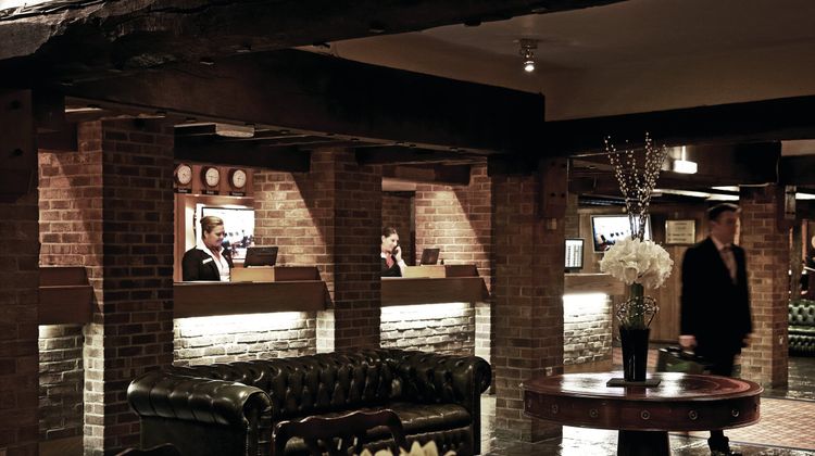 Copthorne London Gatwick Lobby
