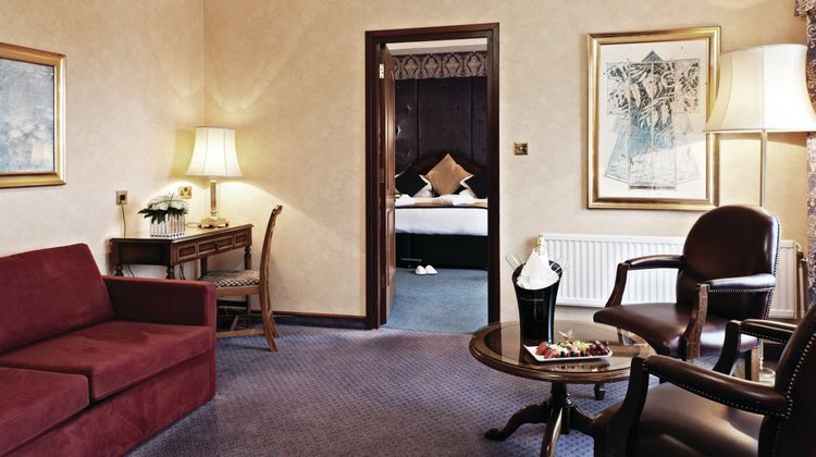 Copthorne Hotel Effingham Gatwick Suite