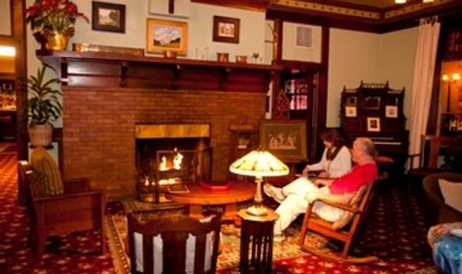 The Kewaunee Inn Lobby