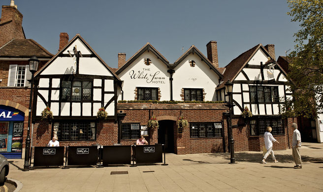 White Swan Hotel Exterior