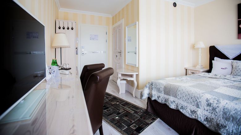 <b>Hotel Ottaviano Room</b>. Images powered by <a href="https://www.leonardoworldwide.com/" title="Leonardo Worldwide" target="_blank">Leonardo</a>.