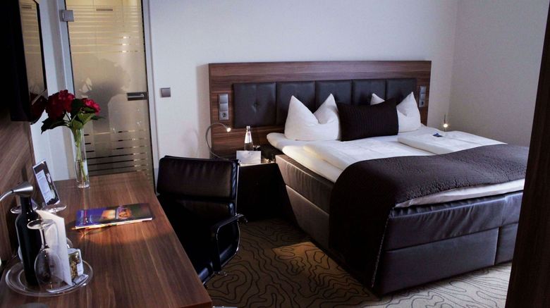 <b>Schlosshotel Wilhelmshohe Room</b>. Images powered by <a href="https://www.leonardoworldwide.com/" title="Leonardo Worldwide" target="_blank">Leonardo</a>.