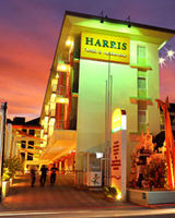 Harris Riverview Kuta