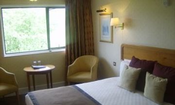 Riverside Lodge Hotel