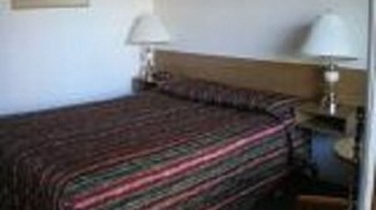 Sun Dek Motel Room