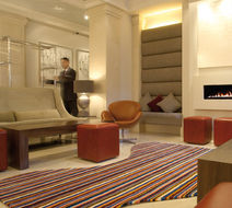 London Bridge Hotel Lobby