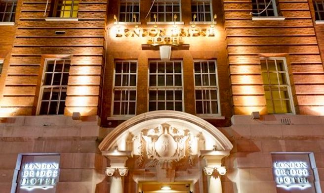 London Bridge Hotel Exterior