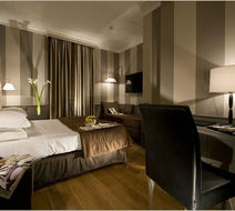 Duca d'Alba Hotel Room
