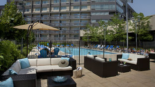 Toronto Don Valley Hotel & Suites