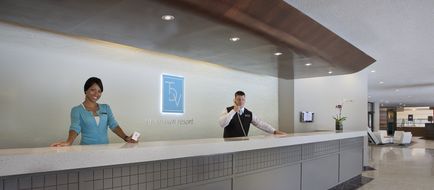 Toronto Don Valley Hotel & Suites Lobby
