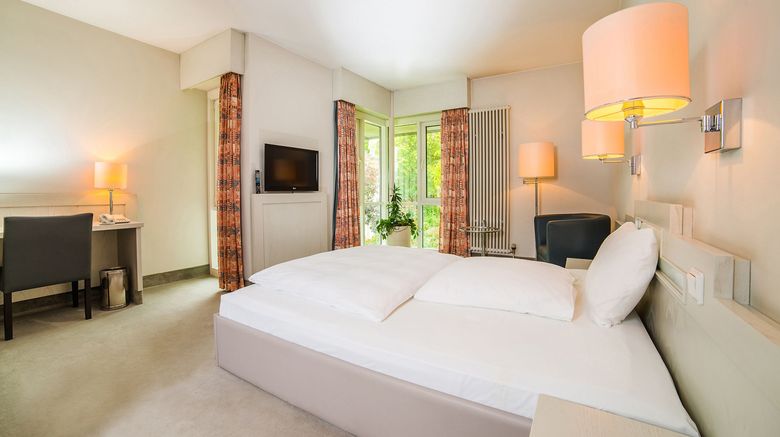 <b>Fontana Hotel Wiesbaden Room</b>. Images powered by <a href="https://www.leonardoworldwide.com/" title="Leonardo Worldwide" target="_blank">Leonardo</a>.