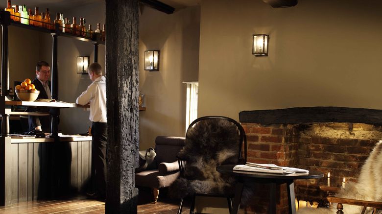 <b>The Crown Inn Lobby</b>. Images powered by <a href="https://www.leonardoworldwide.com/" title="Leonardo Worldwide" target="_blank">Leonardo</a>.