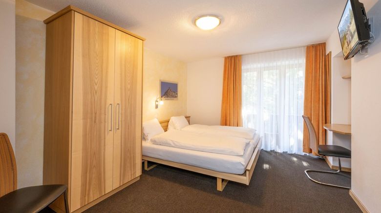 <b>Hotel Hannigalp Room</b>. Images powered by <a href="https://www.leonardoworldwide.com/" title="Leonardo Worldwide" target="_blank">Leonardo</a>.
