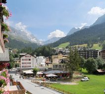 Hotel Roemerhof, Leukerbad Exterior
