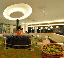 Harris Hotel Conv Kelapa Gading Lobby