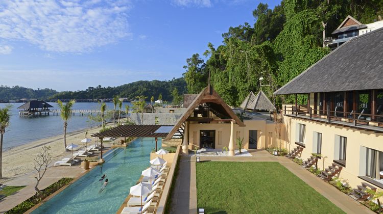 Gaya Island Resort Pool