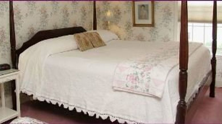 <b>Queen Anne's Revenge Inn & Suites Room</b>. Images powered by <a href="https://www.leonardoworldwide.com/" title="Leonardo Worldwide" target="_blank">Leonardo</a>.