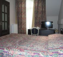 Auberge du Souverain Room