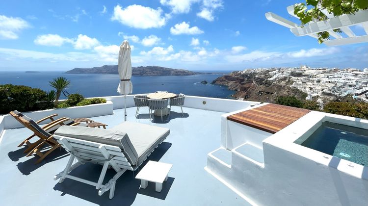 Ikies Santorini Room