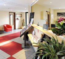 Sejours & Affaires Paris Nanterre Lobby