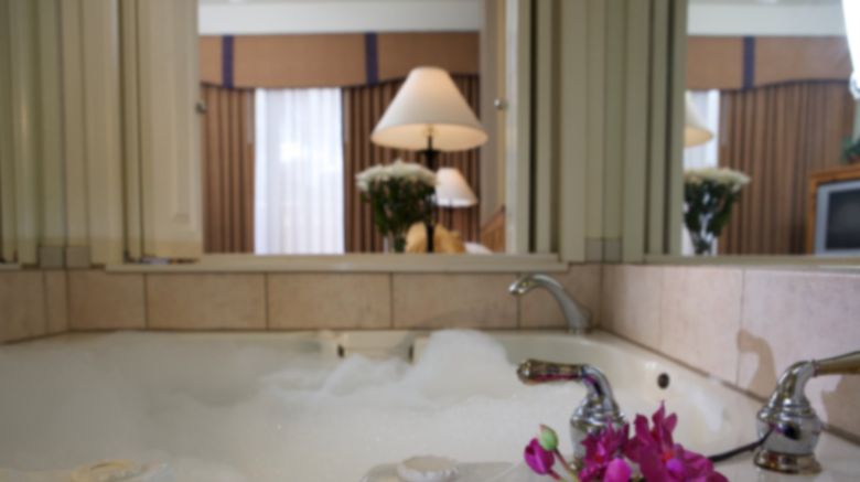 <b>London Bridge Resort Lobby</b>. Images powered by <a href="https://www.leonardoworldwide.com/" title="Leonardo Worldwide" target="_blank">Leonardo</a>.