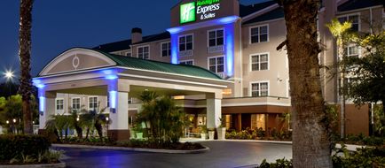 Holiday Inn Express & Suites I-75 Exterior