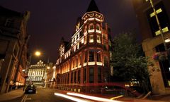 Quebecs The Leeds Town House
