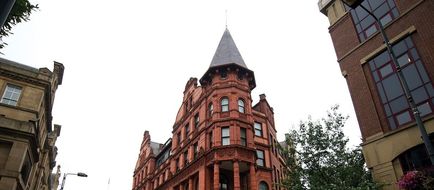 Quebecs The Leeds Town House Exterior