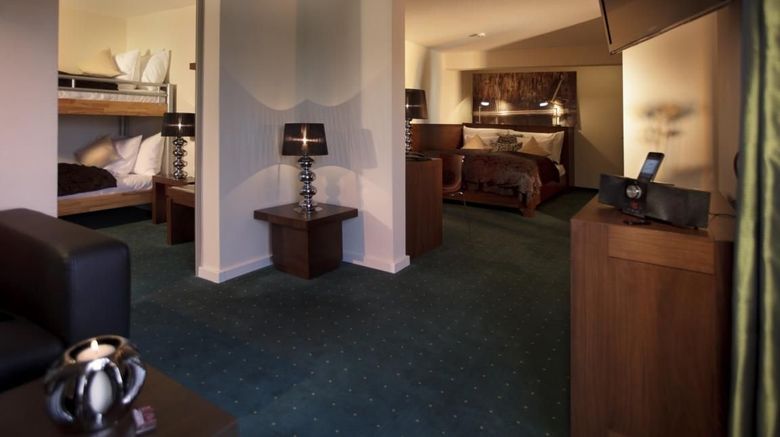 <b>Baeren Sigrisvil Hotel Room</b>. Images powered by <a href="https://www.leonardoworldwide.com/" title="Leonardo Worldwide" target="_blank">Leonardo</a>.