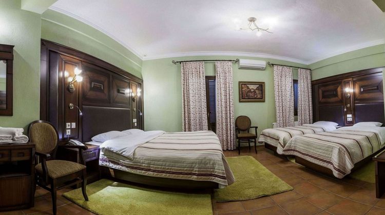 Dellas Hotel Kastraki Room